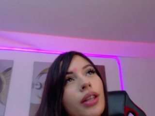sara-core Sex Cam Show