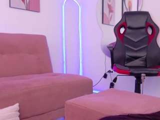 Live cam show with sara-core