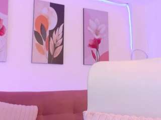 sara-core live webcam show