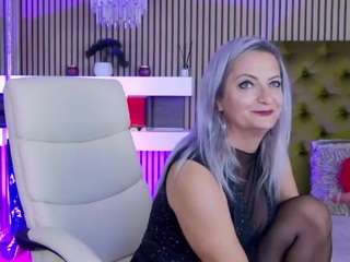 ladytouch webcam