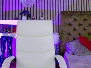 ladytouch webcam