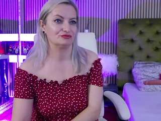 ladytouch's CamSoda show and profile