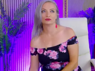 LadyTouch's Live Sex Cam Show