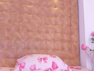 ariana-morelly live webcam show