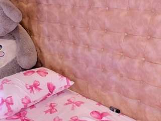ariana-morelly live webcam show