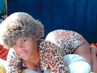 CaramelCandyxx live webcam show
