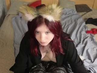 Fox-Cuteee live webcam show