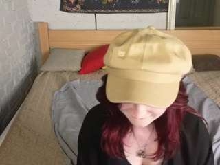Fox-Cuteee live webcam show