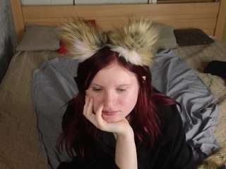 Fox-Cuteee live webcam show
