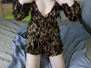 Live cam show with Fox-Cuteee