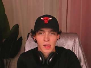 Jacobdavidsons's cam show statistics and live stream