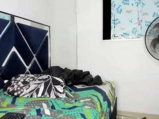 kiss-ninna live webcam show