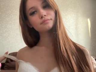 le modèle robyneslick est en webcam porno dans un show sur le site camsoda, il possède les tags suivants: ahegao,solo,lingerie,massage,natural,nature,no drinking,oil,pov,skinny,smoking,spank,handjob,spanking,striptease,tattoos,tease,teen 18,tiny tits,twerk