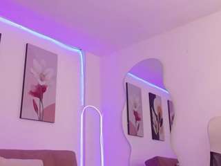 lily-cooper live webcam show