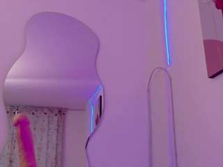 Lily-cooper live cam preview