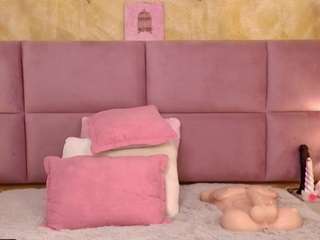 Zoeaitana — cam show live