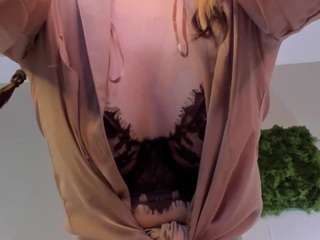 avayuzu Sex Cam Show