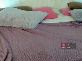 avayuzu live webcam show