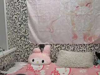 Erickaantonini's cam show statistics and live stream