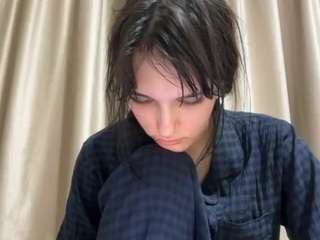 Nana live cam preview