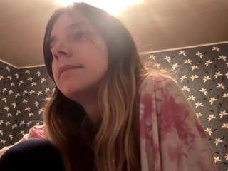 Carrivenema's cam show statistics and live stream