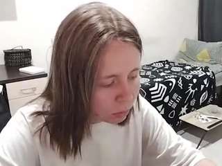 le modèle colleenmckenize est en webcam porno dans un show sur le site camsoda, il possède les tags suivants: ahegao,orgasm,handjob,horny,lingerie,massage,nature,no drinking,no smoking,normal,oil,pov,gape,public,sexy,skinny,solo,spank,spanking,strip