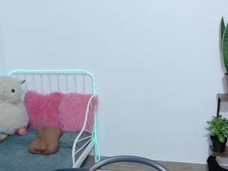 doll-naugthy