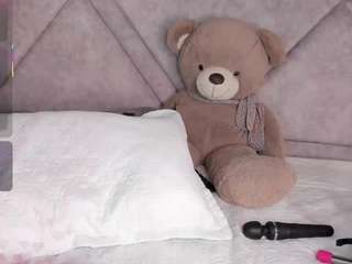 Kendall-Milleer live webcam show