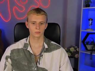 mason-drake's live room
