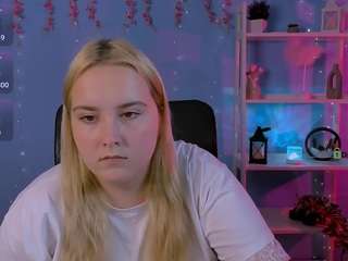 nicole-bright live webcam show