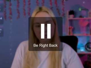 nicole-bright live webcam show