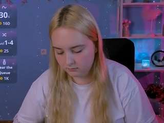 nicole-bright live webcam show