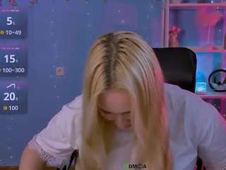 nicole-bright live webcam show