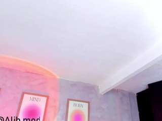 alicebanks's live room