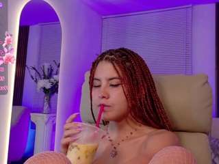 dahliia-grey live webcam show