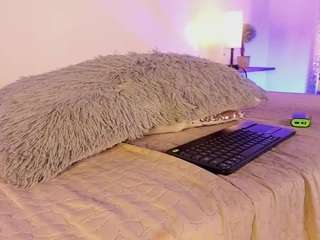 ninavega's live room
