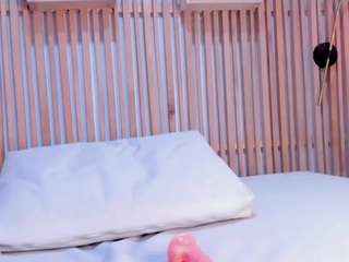 Selena-Holt live webcam show