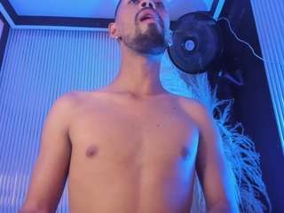 tyler-204 Sex Cam Show