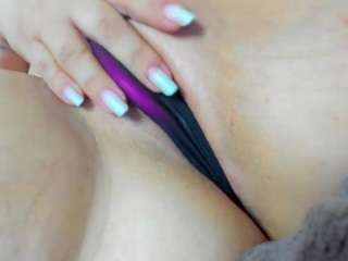 bo0tyqueen live webcam show