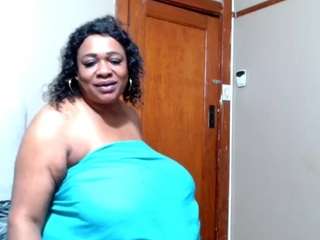 bustyqueen56