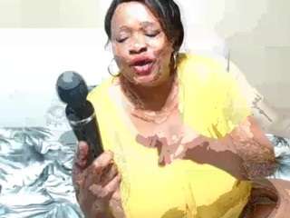 bustyqueen56