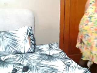 bustyqueen56