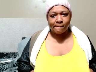 bustyqueen56