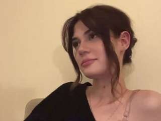 deeayhens
