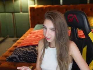 Live cam show with LisaSweet054