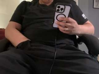 lroofingin Sex Cam Show