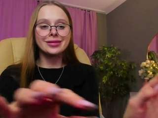 Meg-Ryann live cam preview
