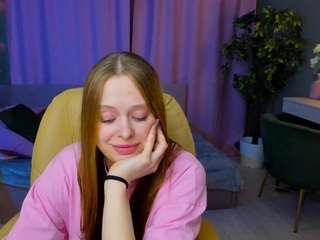 Meg-Ryann live cam preview