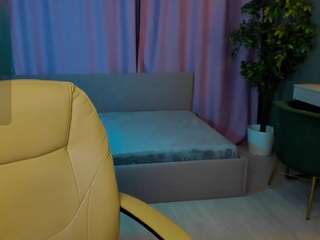 Meg-Ryann live cam preview
