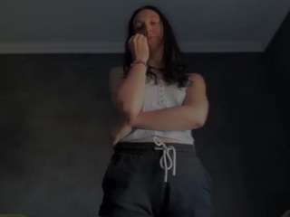 PhebeBee live webcam show